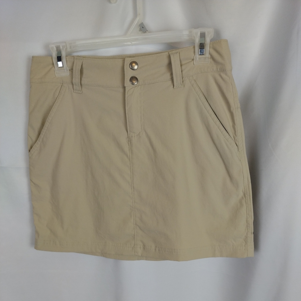 Columbia Womens Skirt SIZE 2 Omni Shield Advanced Repellency khaki golf tennis.